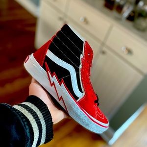 Meet your Posher, Casey